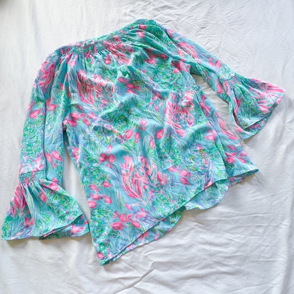Floral Blue and Pink Lilly Pulitzer DAKOTA Top Blouse Amalfi Blue Fishes size S - Picture 3 of 5